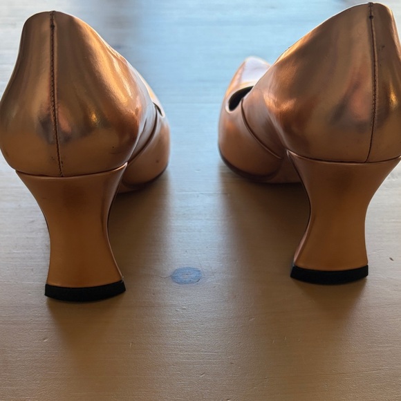 John Fluevog Women's Shiny Copper Heels - Picture 4 of 9